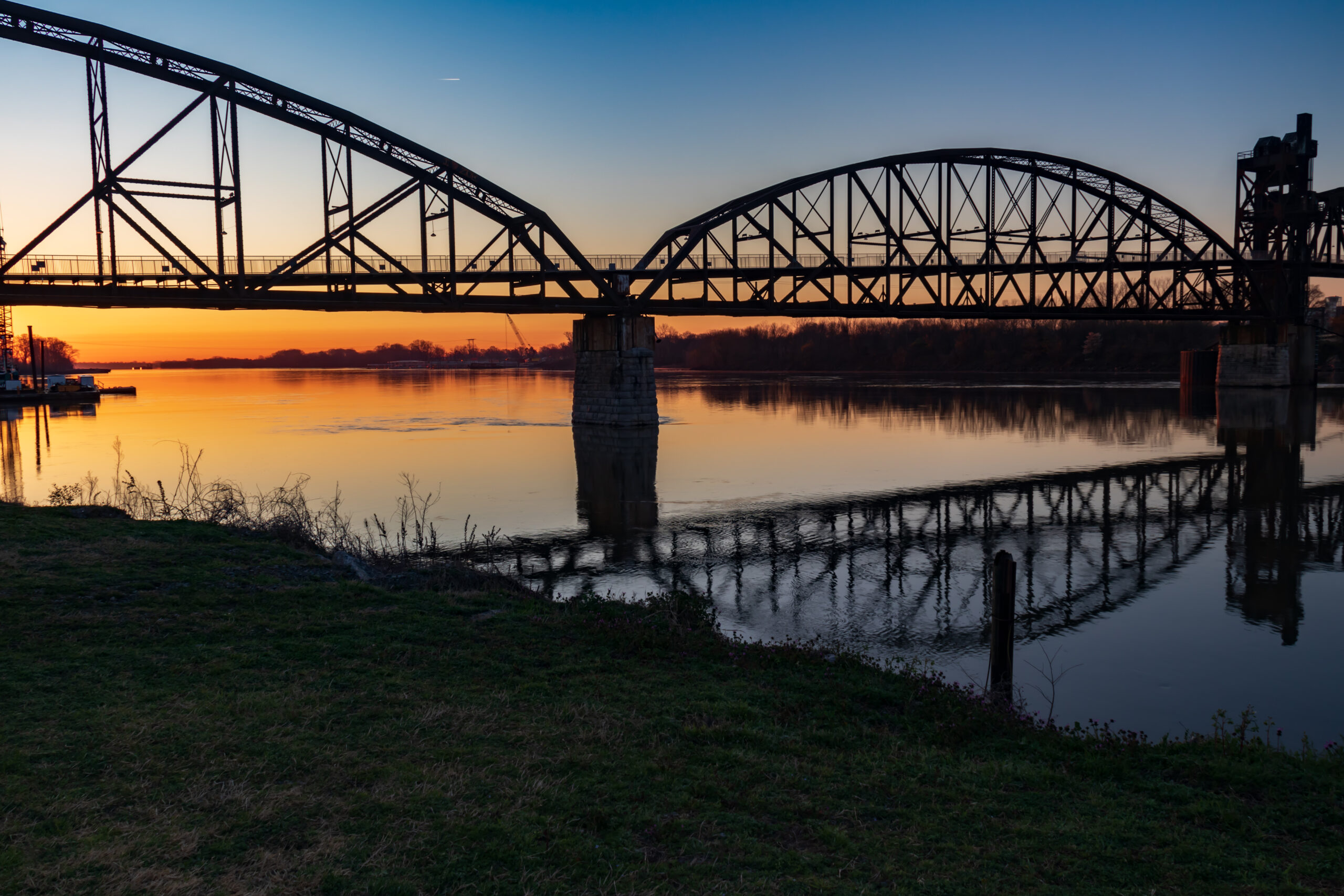 Clinton Presidential Park Bridge at sunrise